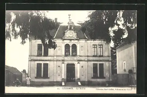 AK Lézinnes, La Mairie