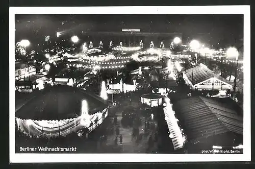 AK Berlin, Weihnachtsmarkt im Lustgarten aus der Vogelschau