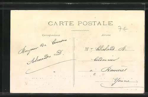 AK Courson-les-Carriéres, la Place, Mairie et Ecoles
