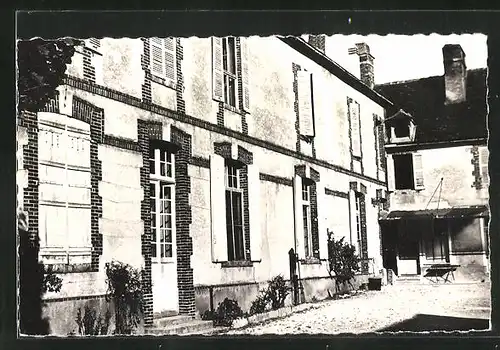 AK Pontigny, la Mairie