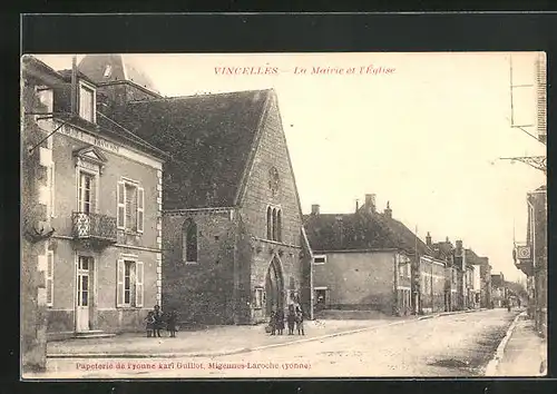 AK Vincelles, la Mairie et l'Église