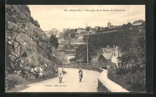 AK Avallon, Vue prise de la Route de Pontaubert