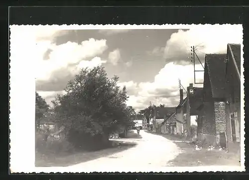AK La Chapelle-Vieille-Foret, Rue d'En-Bas