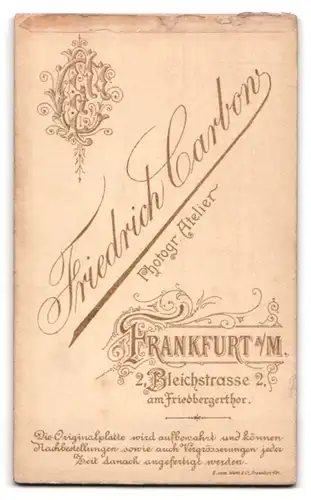 Fotografie Friedrich Carbow, Frankfurt am Main, Bleichstrasse 2, ausdrucksloser junger Mann