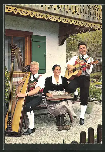 AK Das Jodlerehepaar Kogler und Harfensolist Hans Wurm mit Instrumenten, Autogramme
