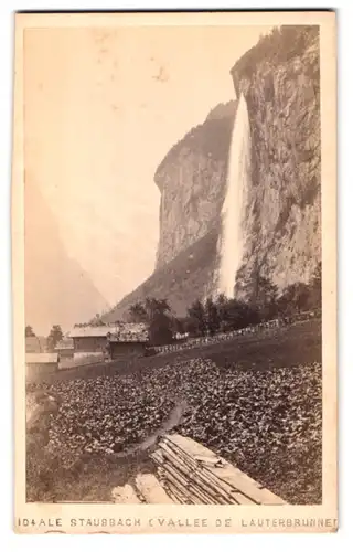 Fotografie Atelier Garcin, Geneve, Ansicht Lauterbrunnen, Ortsansicht mit Staubbachfall