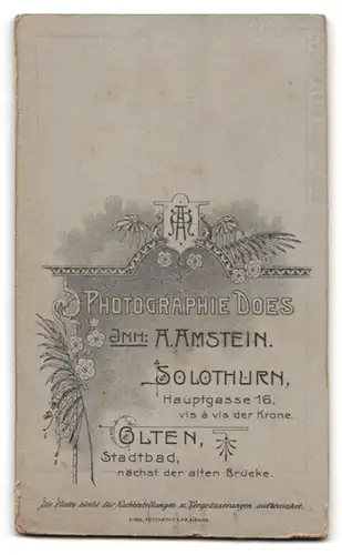 Fotografie A. Amstein, Solothurn, Hauptgasse 16, Portrait modisch gekleideter Herr mit Oberlippenbart