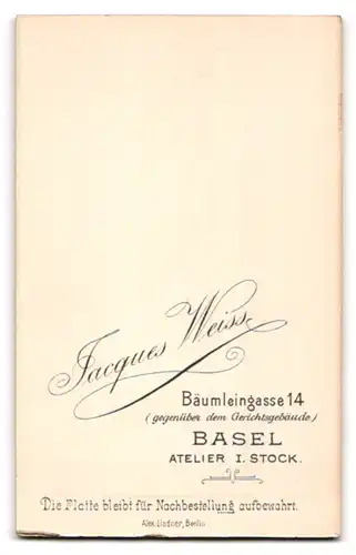 Fotografie Jacques Weiss, Basel, Bäumleingsse 14, Portrait eleganter Herr mit Oberlippenbart