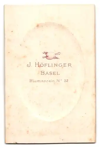 Fotografie J. Höflinger, Basel, Blumenrain 32, Portrait junge Dame mit Hochsteckfrisur