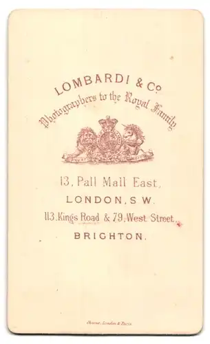 Fotografie Lombardi & Co., London, 13 Pall Mall East, Mädchen in Pelzmäntelchen