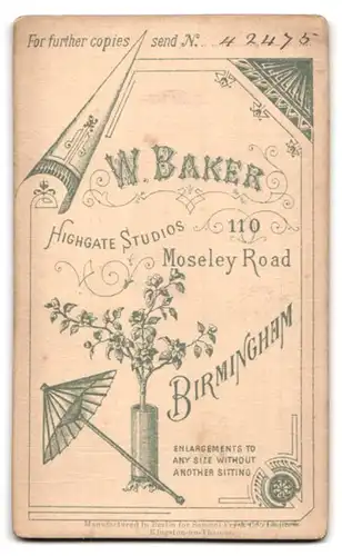 Fotografie W. Baker, Birmingham, 110 Moseley Road, hübsches Fräulein im taillierten Kleid