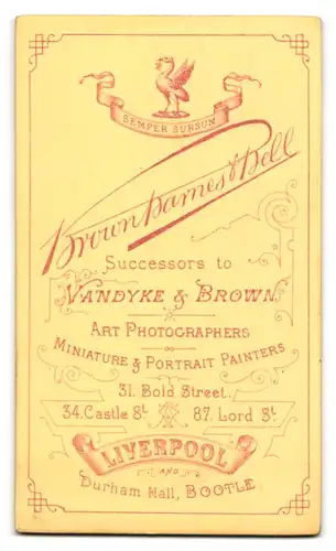 Fotografie Brownbarnes Bell, Liverpool, 31 Bold Street, bärtiger junger Mann