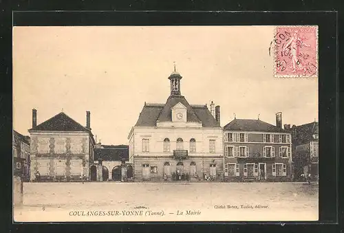 AK Coulanges-sur-Yonne, La Mairie