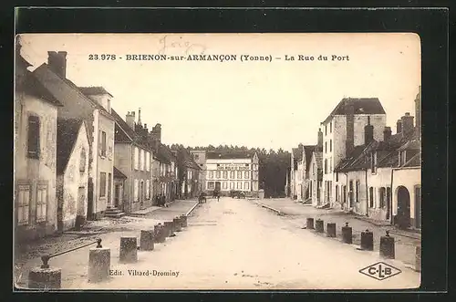 AK Brienon-sur-Armancon, La Rue du Port, Strassenpartie