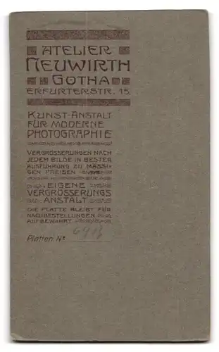 Fotografie Atelier Neuwirth, Gotha, Erfurterstrasse 15, Portrait junges Paar in modischer Kleidung