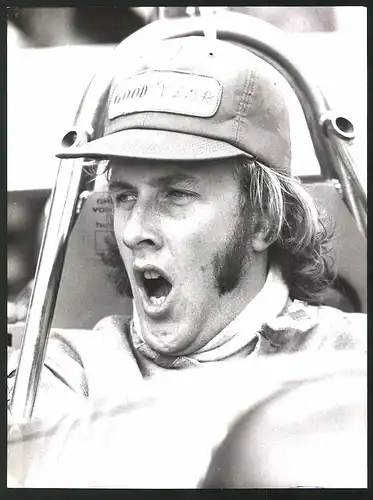 Fotografie Auto Rennfahrer Hans Stuck im Formel 2 Rennwagen mit BMW Triebwerk, Hockenheim 1975