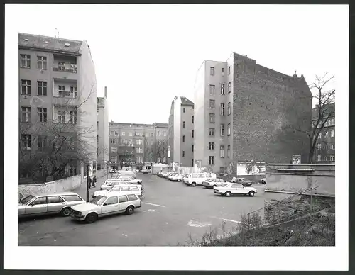 Fotografie K.P. Petersen, Berlin, Ansicht Berlin-Schöneberg, Akazien - Ecke Belzigerstr., Ladengeschäft Möbel-Missling