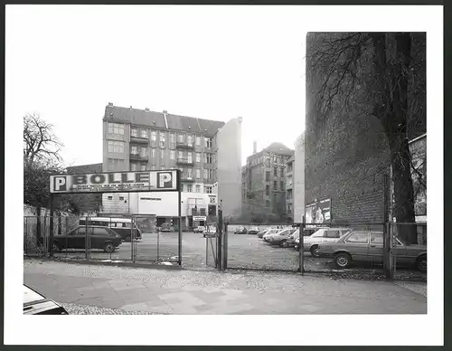 Fotografie K.P. Petersen, Berlin, Ansicht Berlin-Schöneberg, Akazien - Ecke Belzigerstr., Bolle Supermarkt Hofansicht