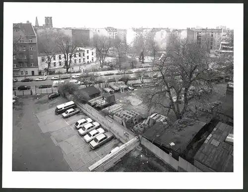 Fotografie K.P. Petersen, Berlin, Ansicht Berlin-Schöneberg, Akazien - Ecke Belzigerstr., Blick vom Wohnhaus über Bolle