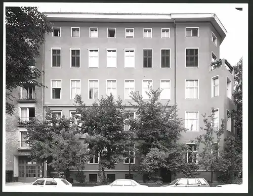 Fotografie K.P. Petersen, Berlin, Ansicht Berlin-Schöneberg, Genthinerstr. Ecke Lützowufer, Eckhaus, 30 x 23cm