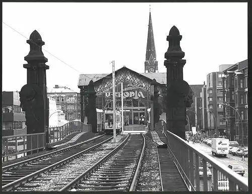 Fotografie K.P. Petersen, Berlin, Ansicht Berlin, Bahnhof Bülowstr. Potsdamer Str. Ecke Bülowstr., Strassenbahn