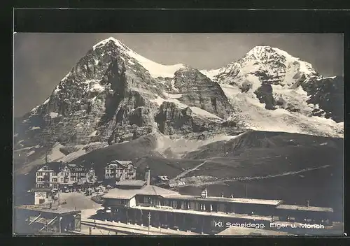 AK Kl. Scheidegg, Station der Bergbahn mit Eiger u. Mönch