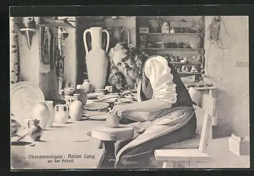AK Oberammergau, Anton Lang an der Arbeit