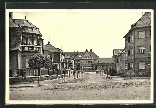 AK Postelberg, Strassenansicht mit Schule, Skola