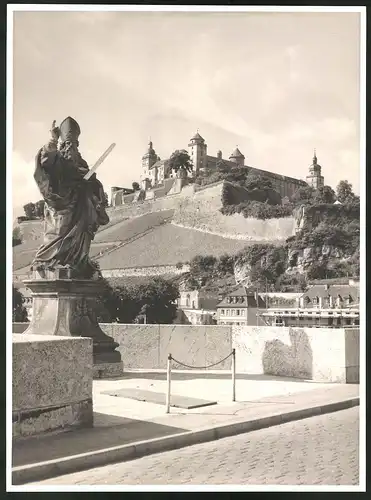 Fotografie Thomas A. Müller, Ammersbek, Ansicht Würzburg, Denkmal & Marienberg Schloss, Grossformat 29 x 39cm