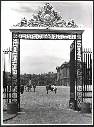 Fotografie Thomas A. Müller, Ammersbek, Ansicht Versailles, Tor zum Schlosshof, Grossformat 29 x 39cm