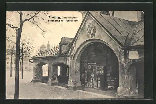 AK Altötting, Gandenkapelle, Seiteneingang mit Votivbildern