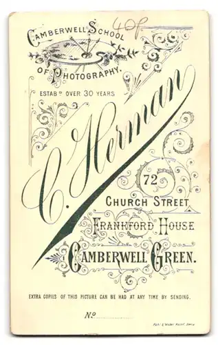 Fotografie C. Herman, Camberwell Green, Church Street 72, Niedliches Mädchen in Rüschenkleid