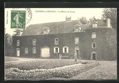 AK Tannerre-en-Puisaye, La Maison de Lierre