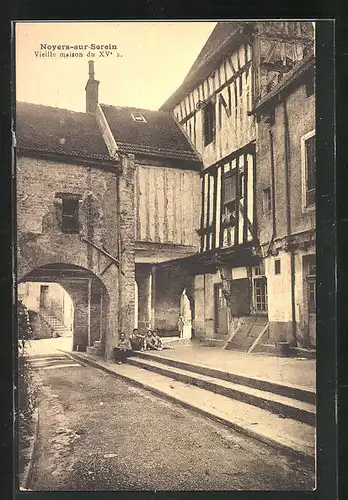 AK Noyers-sur-Serein, Vieille maison du XVe sievle