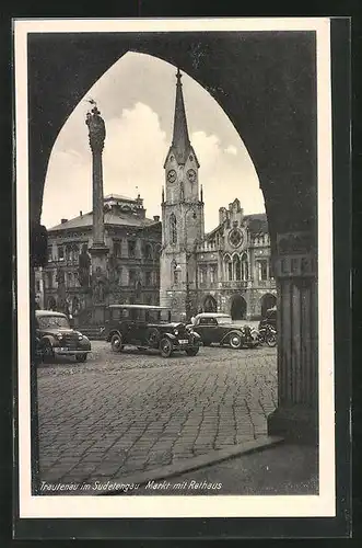 AK Trautenau / Trutnov, Markt mit Rathaus