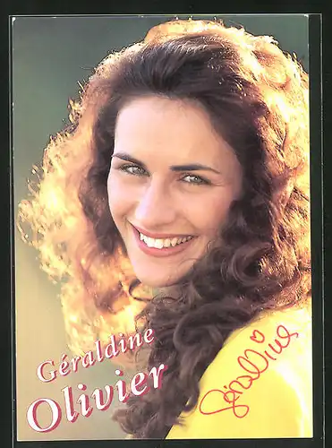 Künstler-AK sign.: Geraldine Olivier, im gelben Kostüm mit lockigem Kopf, Autogrammkarte