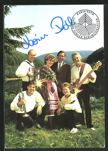 Künstler-AK sign.: Karin Roth, im Trachtenkleid gemeinsam mit den Suhler Bergmusikanten, Autogrammkarte