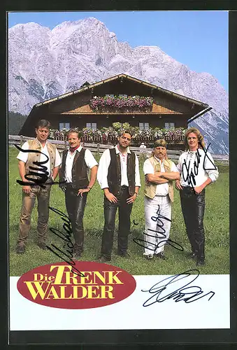 Künstler-AK sign.: Die Trenk Walder, Männer Quintett vor der Hütte in den Bergen, zur Serie Bergdoktor, Autogrammkarte