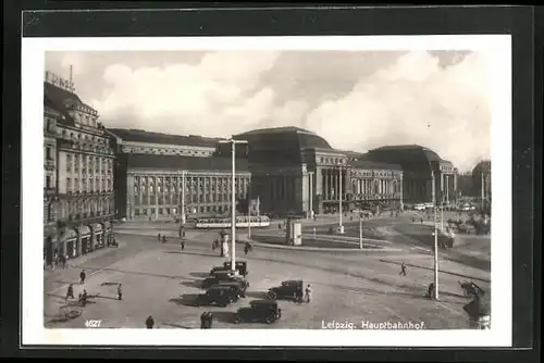 AK Leipzig, Strassenbahn vor dem Hauptbahnhof