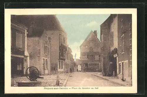 AK Noyers-sur-Serein, Place du Grenier au Sel