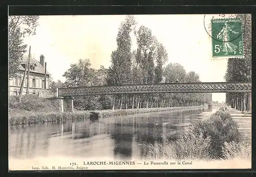 AK Laroche-Migennes, La Passerelle sur le Canal