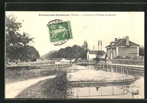 AK Brienon-sur-Armancon, le Canal et l'Ecluse du Boutoir