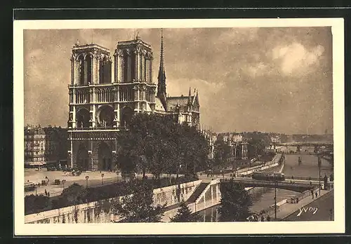 AK Paris, Cathédrale Notre-Dame - Vue gènèrale