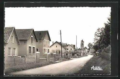 AK Coulanges-sur-Yonne, Route de Crain, Strassenpartie
