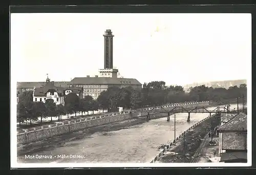 AK Mähr. Ostrau, Ortsansicht mit Fluss und Brücke