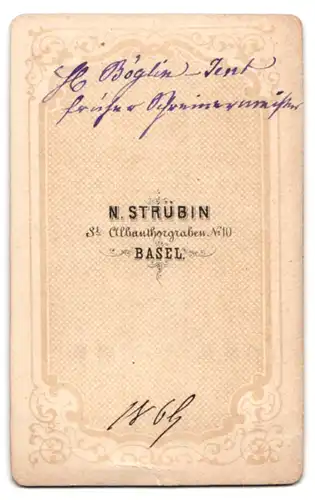 Fotografie N. Strübin, Basel, St. Albantorgraben 10, Portrait modisch gekleideter Herr mit Schnurrbart