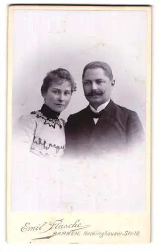 Fotografie Emil Flasche, Barmen, Heckinghauserstr. 19, Portrait eines elegant gekleideten jungen Paares