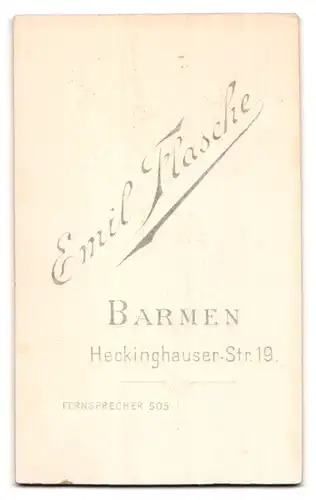 Fotografie Emil Flasche, Barmen, Heckinghauserstr. 19, Portrait eines elegant gekleideten jungen Paares