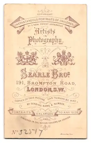 Fotografie Searle Bros., London, 191, Brompton Road, Portrait Eleganter Herr mit Schnurrbart im Anzug