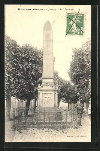 AK Brienon-sur-Armancon, Le Monument